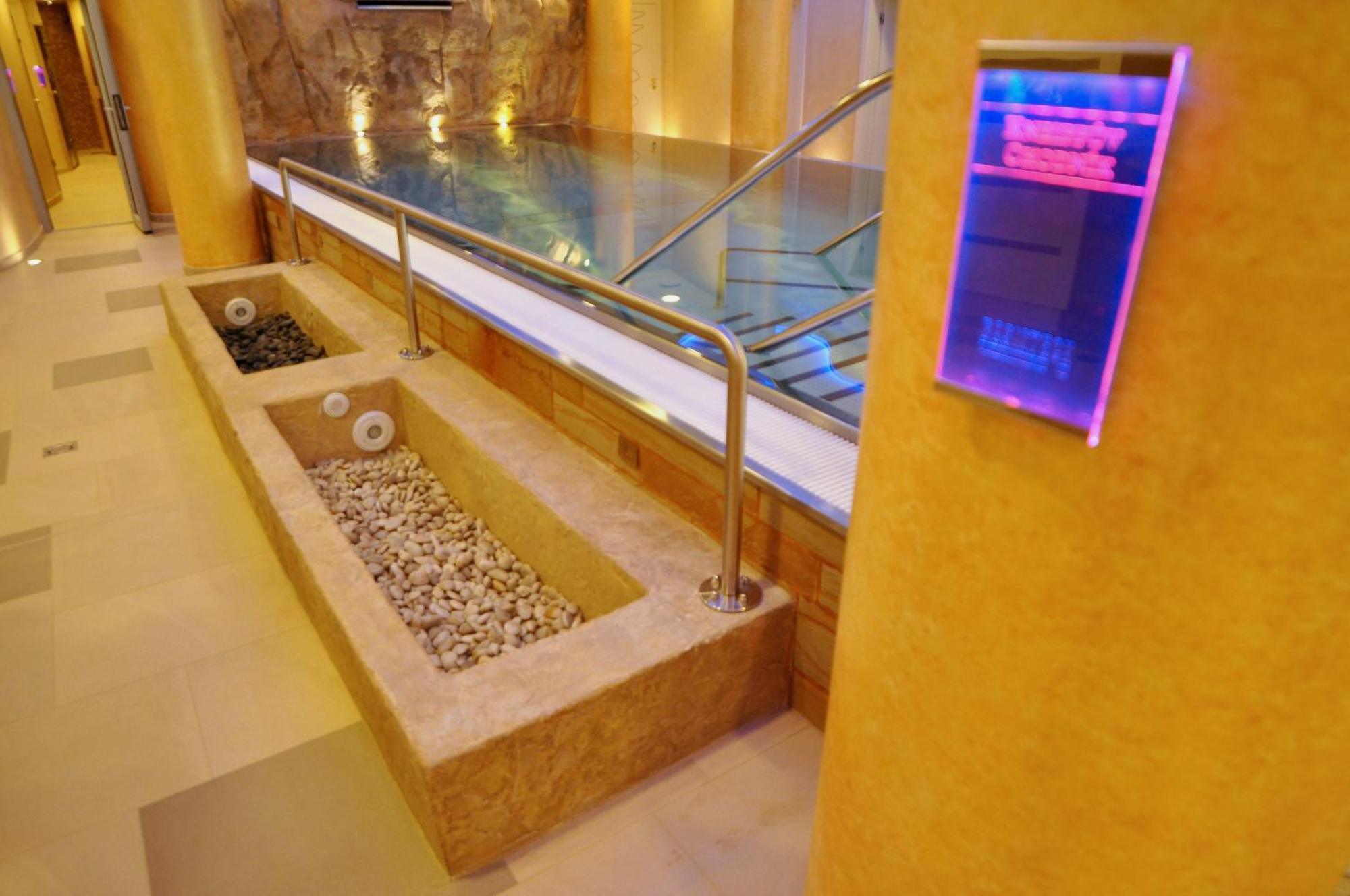 Boutique Hotel Ambiente ****+ Karlsbad Exterior foto