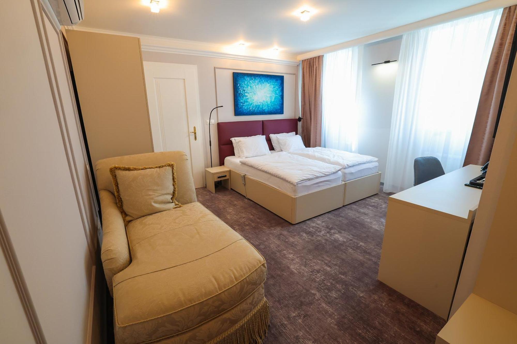 Boutique Hotel Ambiente ****+ Karlsbad Exterior foto
