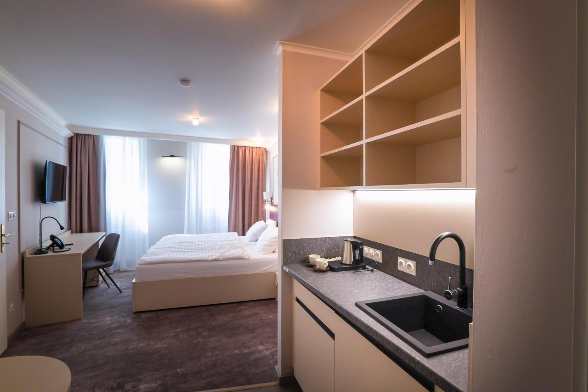 Boutique Hotel Ambiente ****+ Karlsbad Exterior foto